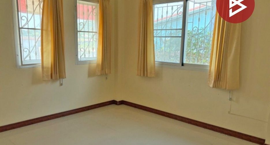 For sale 3 bedrooms house in Mueang Chai Nat, Chainat