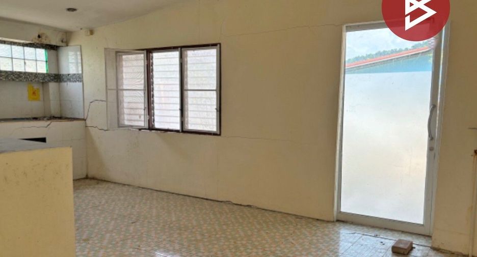 For sale 3 bedrooms house in Mueang Chai Nat, Chainat