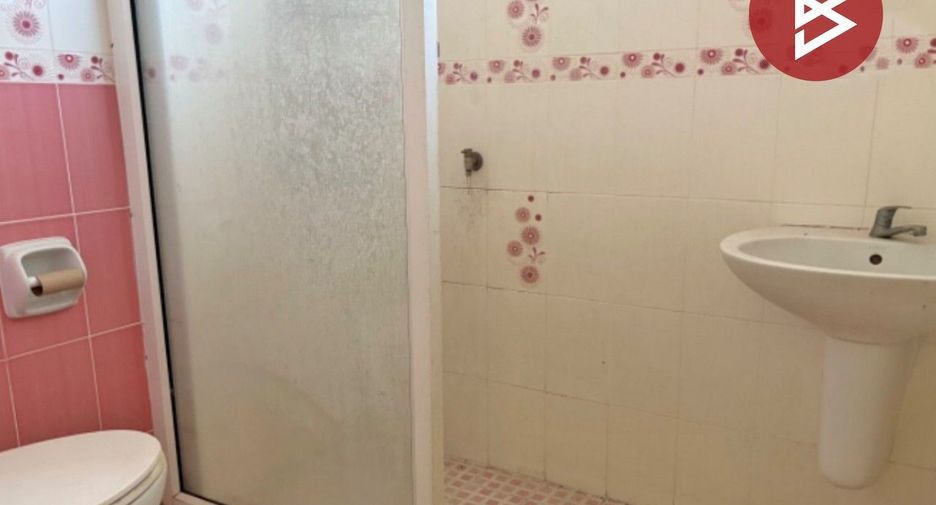 For sale 3 bedrooms house in Mueang Chai Nat, Chainat