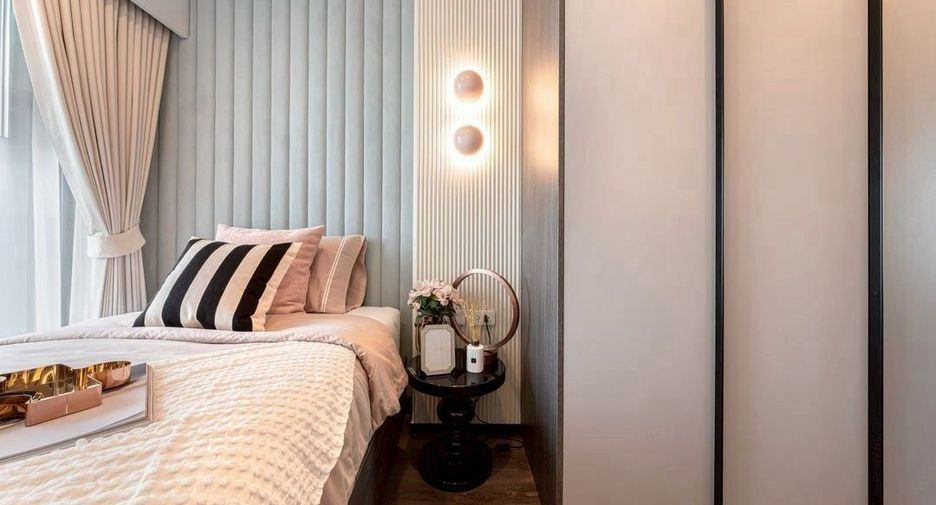 For sale 2 bedrooms condo in Huai Khwang, Bangkok
