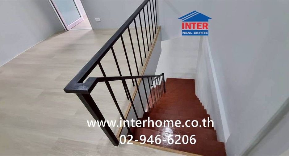 Reihenhaus zum Kauf mit 2 Zimmer in Din Daeng, Bangkok