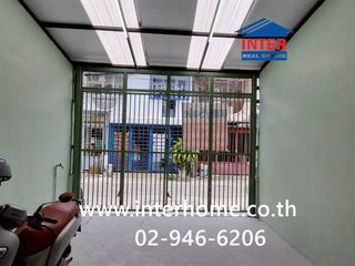 For sale 2 bedrooms townhouse in Din Daeng, Bangkok