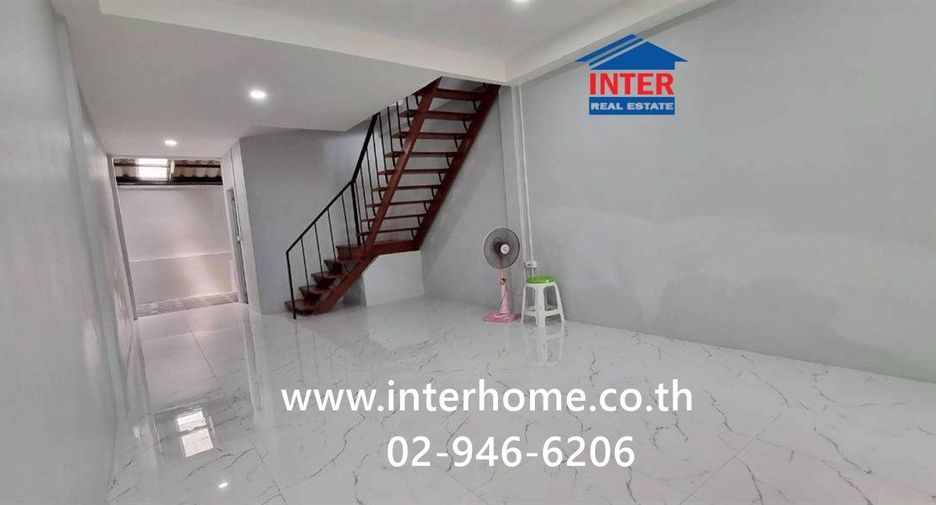 Reihenhaus zum Kauf mit 2 Zimmer in Din Daeng, Bangkok