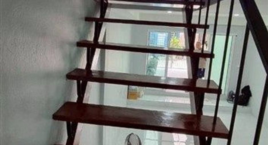 Reihenhaus zum Kauf mit 2 Zimmer in Din Daeng, Bangkok