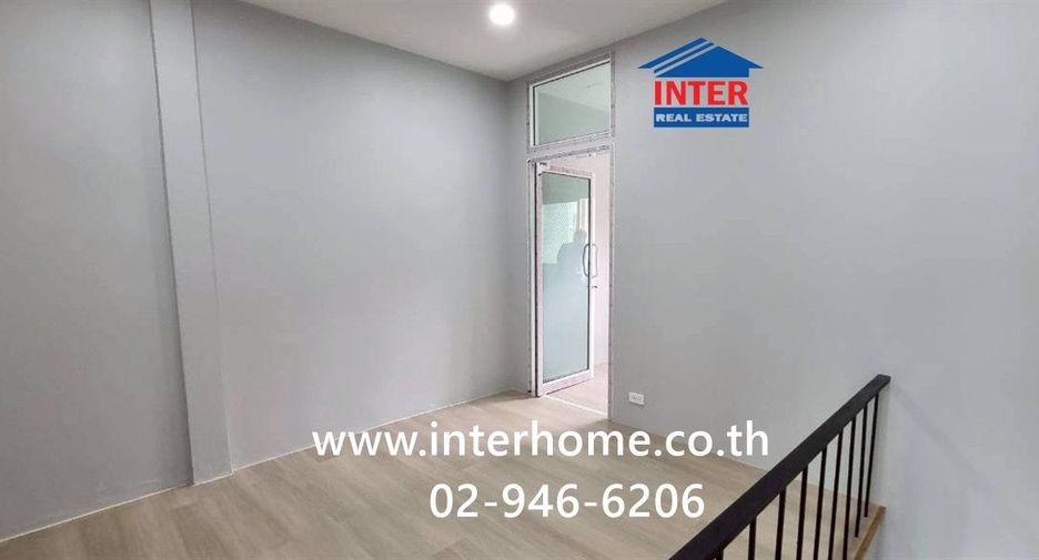 Reihenhaus zum Kauf mit 2 Zimmer in Din Daeng, Bangkok