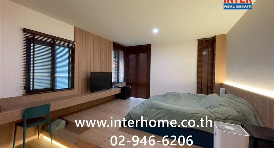 Casa adosada en venta de 3 habitaciones en Thung Khru, Bangkok