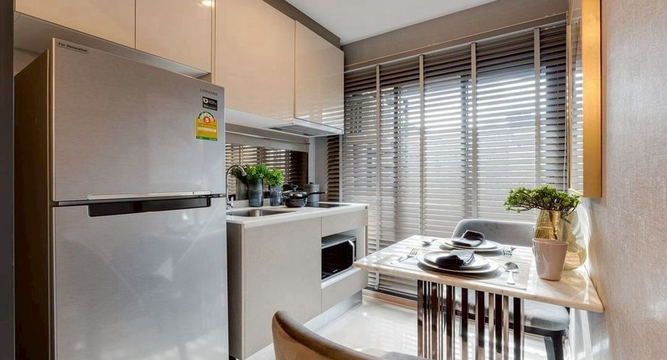 À vendre 1 chambre condo à Huai Khwang, Bangkok