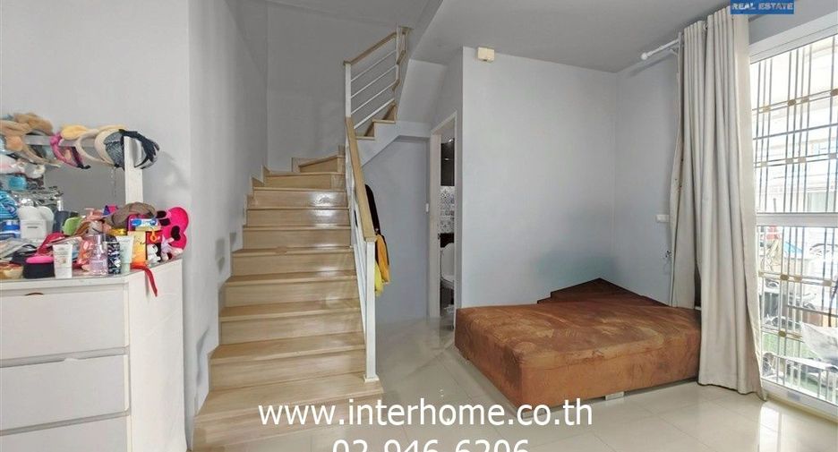 For sale 3 bedrooms townhouse in Phutthamonthon, Nakhon Pathom