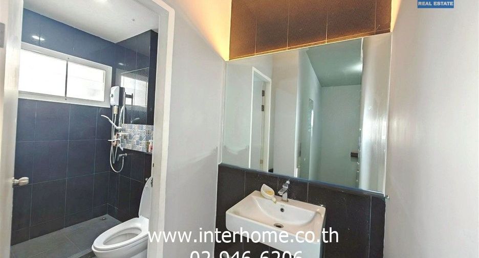 For sale 3 bedrooms townhouse in Phutthamonthon, Nakhon Pathom