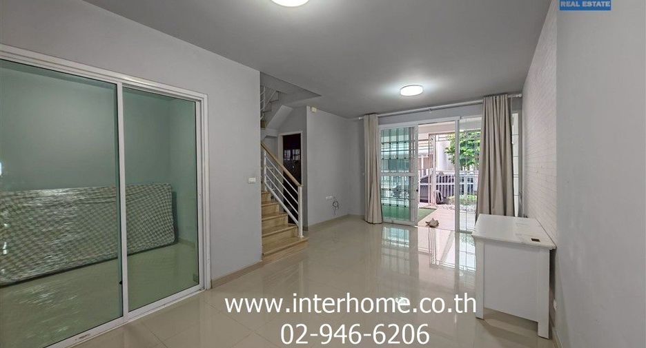 For sale 3 bedrooms townhouse in Phutthamonthon, Nakhon Pathom