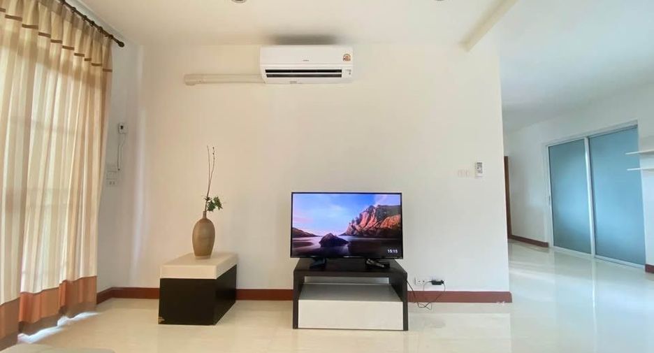 For rent 3 bedrooms house in San Sai, Chiang Mai