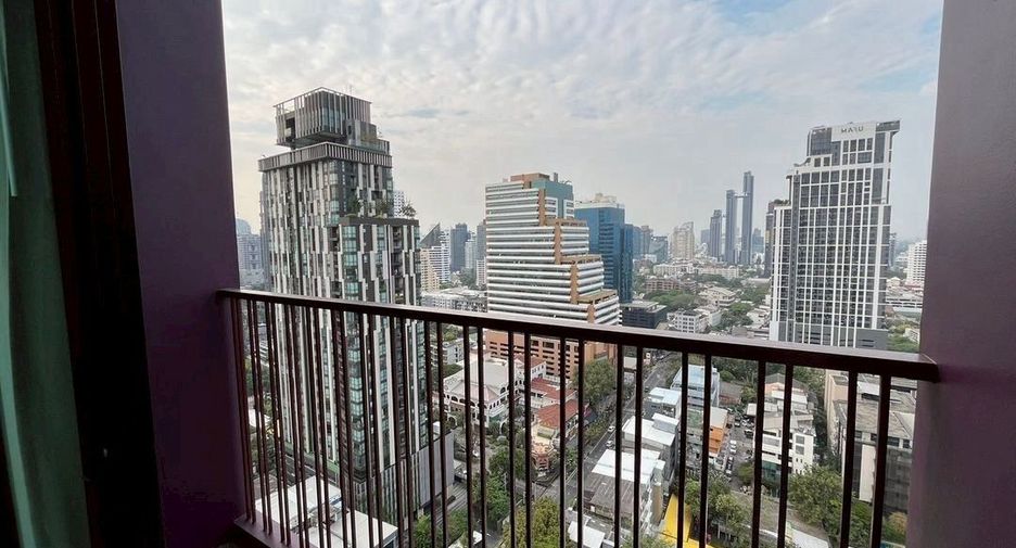 For rent 1 bed condo in Khlong Toei, Bangkok