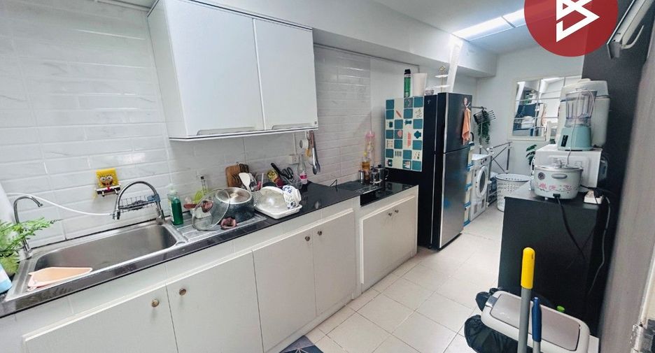 For sale 4 bedrooms house in Mueang Samut Sakhon, Samut Sakhon
