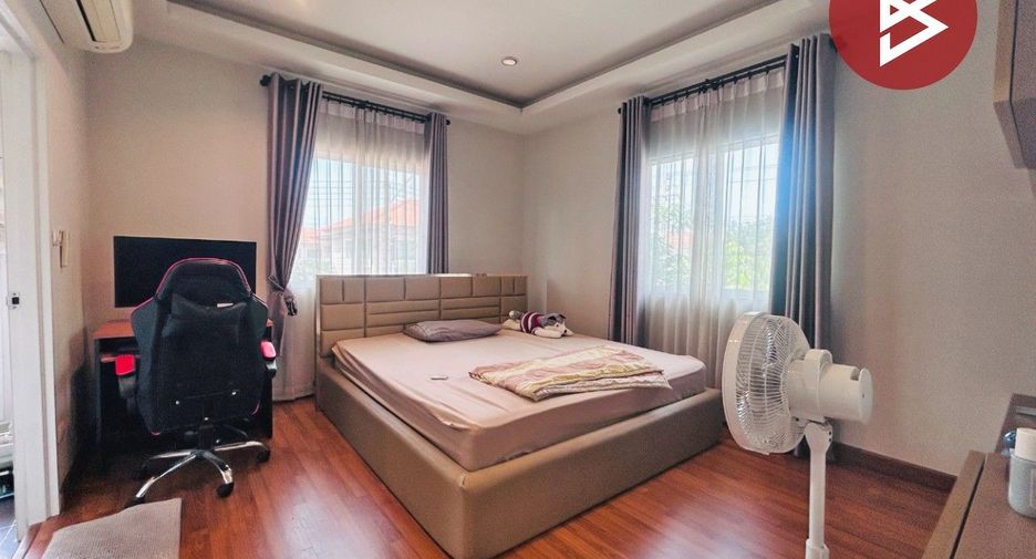 For sale 4 bedrooms house in Mueang Samut Sakhon, Samut Sakhon