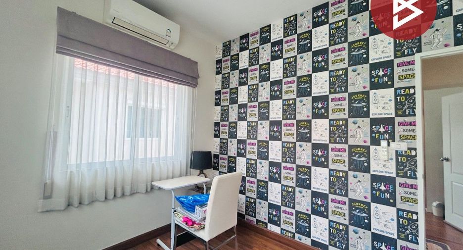 For sale 4 bedrooms house in Mueang Samut Sakhon, Samut Sakhon