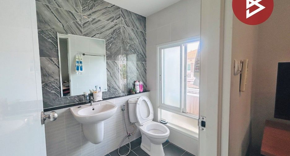 For sale 4 bedrooms house in Mueang Samut Sakhon, Samut Sakhon