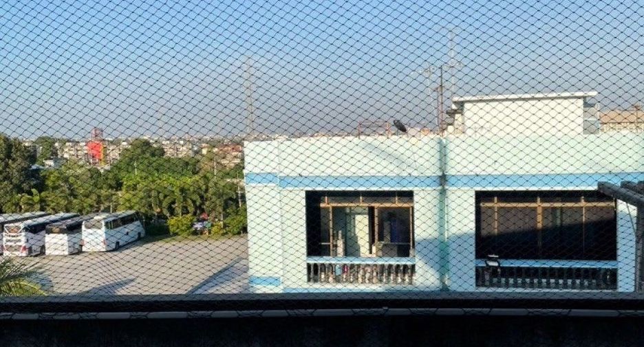 Local comercial en venta de 4 habitaciones en Mueang Chon Buri, Chonburi