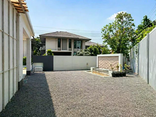 ให้เช่า 4 ห้องนอน บ้านเดี่ยว ใน บางเสาธง, สมุทรปราการ