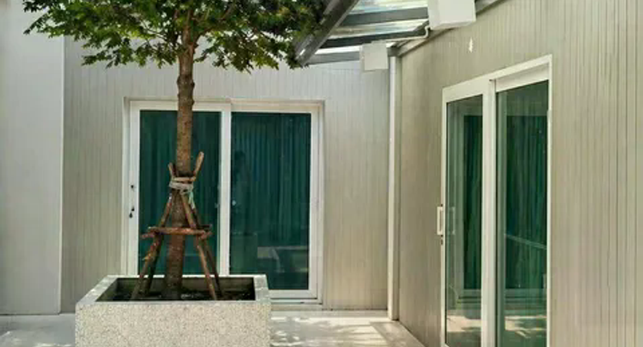 For rent 4 bedrooms house in Bang Sao Thong, Samut Prakan