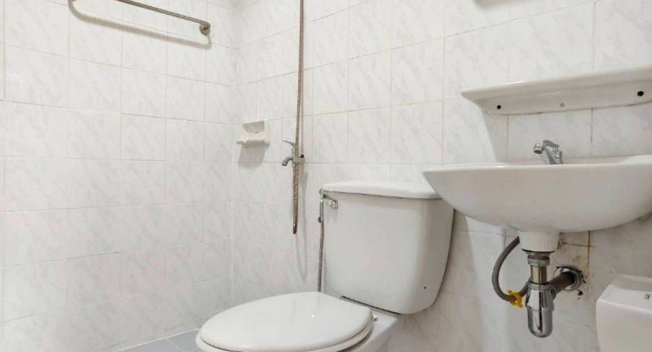 For sale 3 bedrooms townhouse in Ban Pong, Ratchaburi