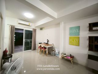 Casa adosada en venta de 2 habitaciones en Bang Phli, Samut Prakan