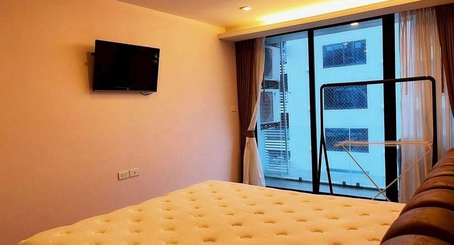 For rent 1 bed condo in Khlong Toei, Bangkok