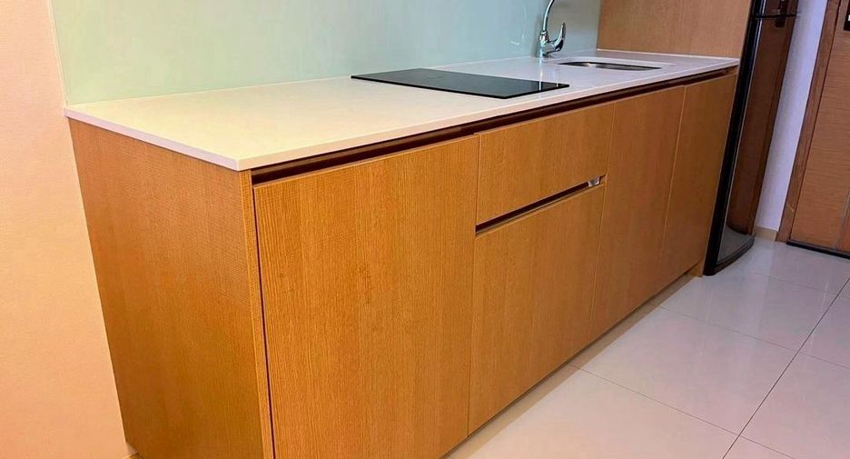 For rent 1 bed condo in Khlong Toei, Bangkok