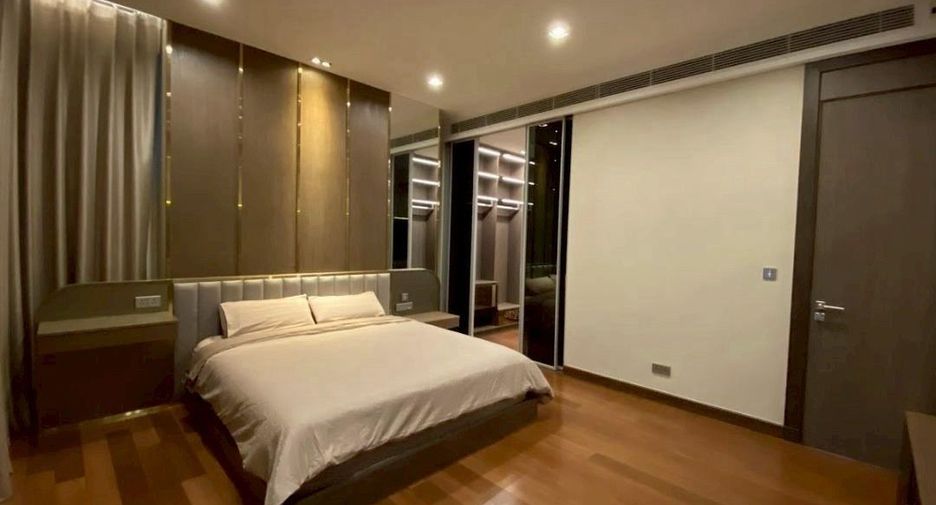 À louer et à vendre 3 chambres condo à Khlong Toei, Bangkok