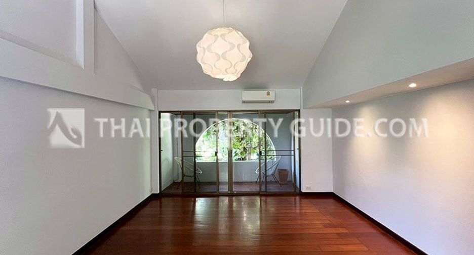 For rent 3 bedrooms house in Watthana, Bangkok