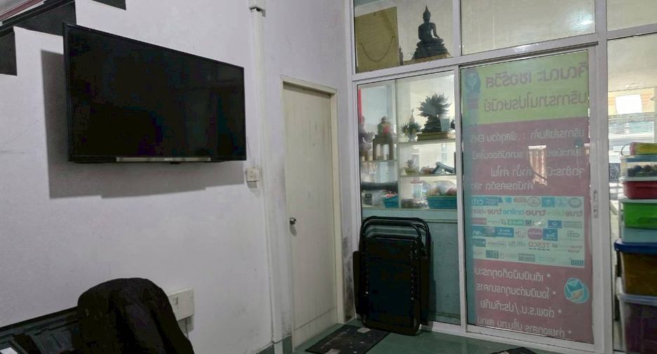 For sale 3 bedrooms retail Space in Khlong Luang, Pathum Thani