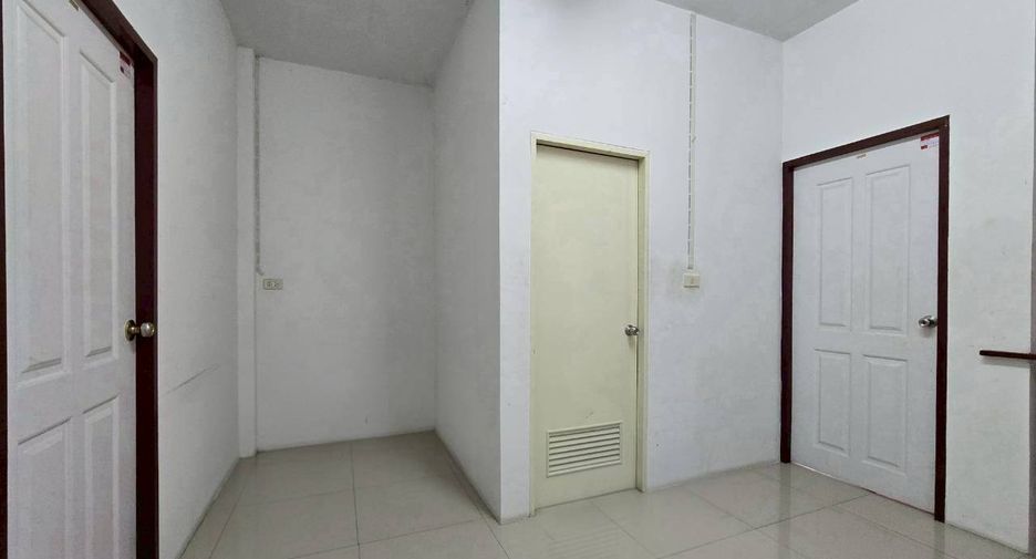 For sale 3 bedrooms retail Space in Khlong Luang, Pathum Thani