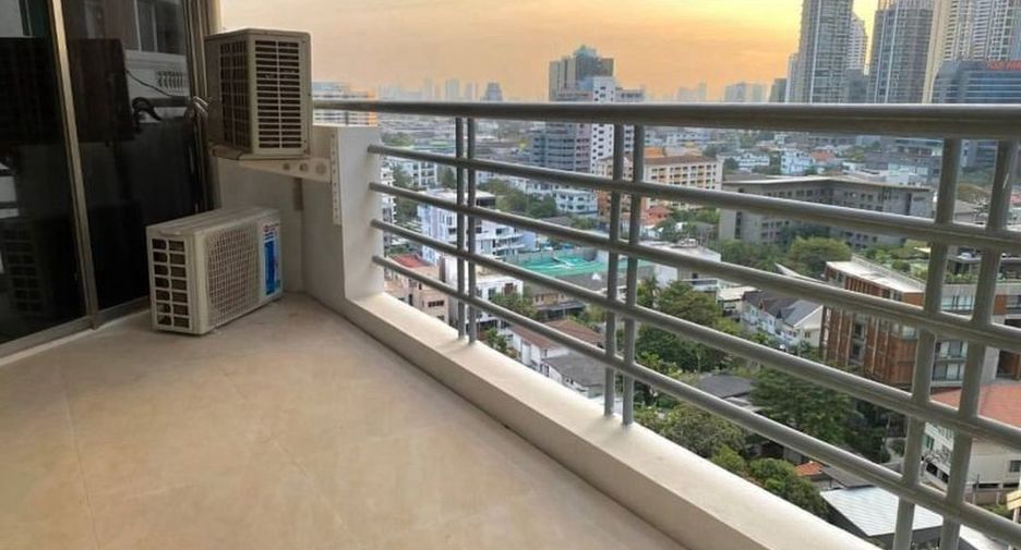 Wohnung zur Miete mit 4 Zimmer in Khlong Toei, Bangkok