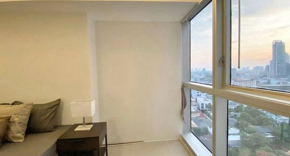Wohnung zur Miete mit 4 Zimmer in Khlong Toei, Bangkok