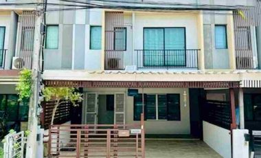 Reihenhaus zum Kauf mit 3 Zimmer in Prawet, Bangkok