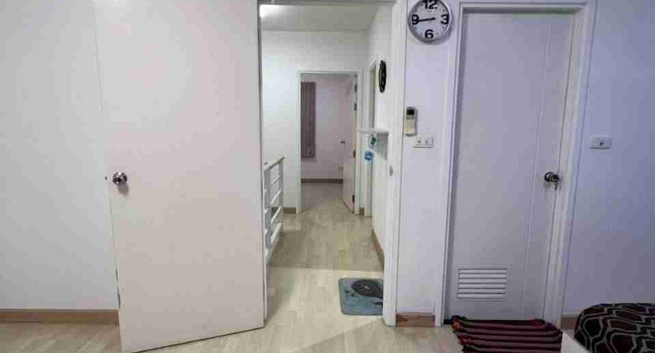 For sale 3 bedrooms townhouse in Prawet, Bangkok