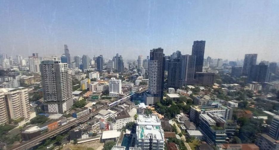 À louer 2 chambres condo à Khlong Toei, Bangkok