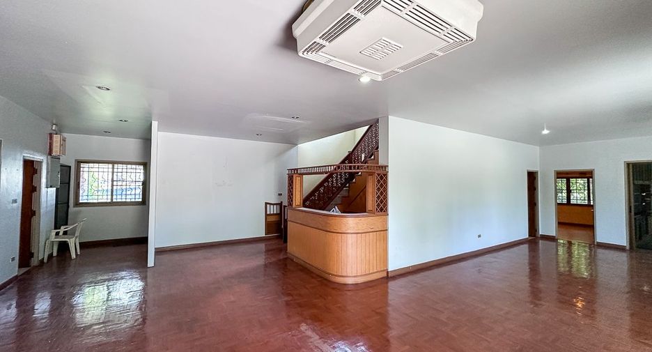 Haus zum Kauf mit 5 Zimmer in Hang Dong, Chiang Mai