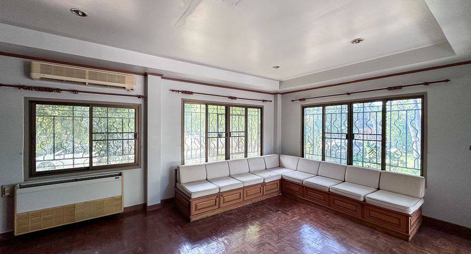 Haus zum Kauf mit 5 Zimmer in Hang Dong, Chiang Mai