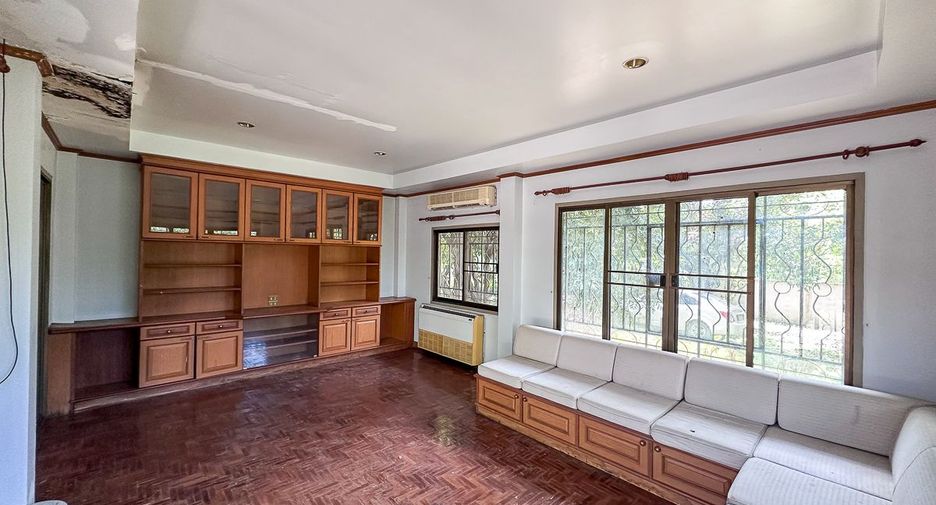 Haus zum Kauf mit 5 Zimmer in Hang Dong, Chiang Mai