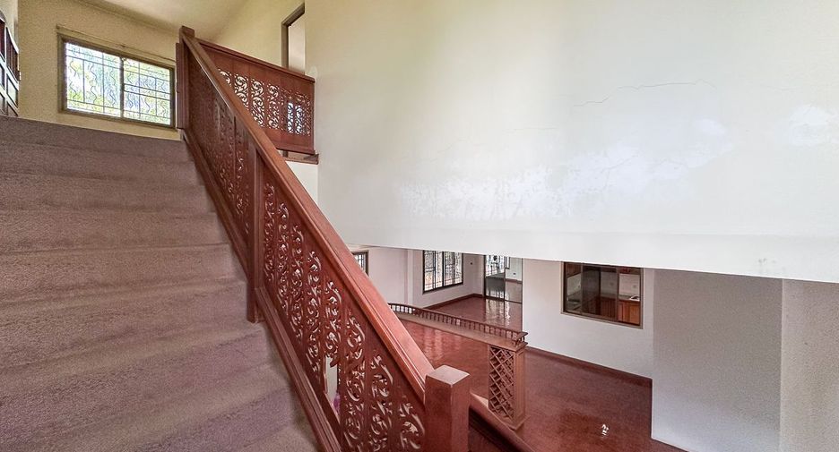 Haus zum Kauf mit 5 Zimmer in Hang Dong, Chiang Mai