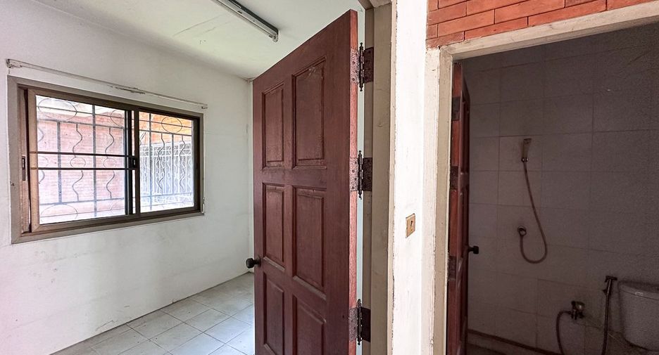 Haus zum Kauf mit 5 Zimmer in Hang Dong, Chiang Mai