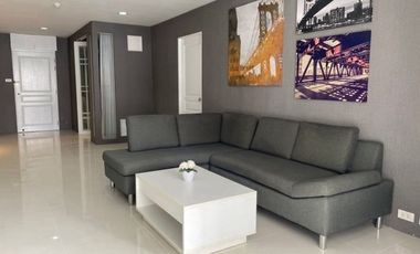 Condo en alquiler de 3 habitaciones en Khlong Toei, Bangkok