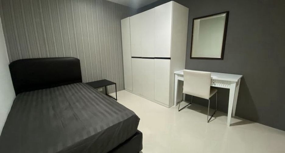 ให้เช่า 3 ห้องนอน คอนโด ใน คลองเตย, กรุงเทพฯ