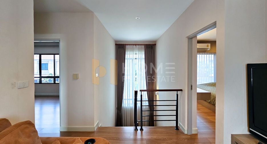 For sale 4 bedrooms house in Bang Khen, Bangkok