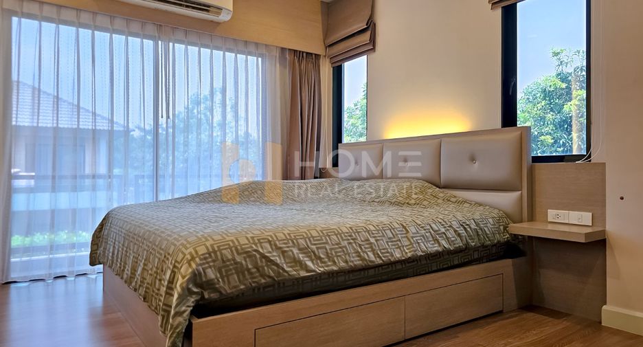 For sale 4 bedrooms house in Bang Khen, Bangkok