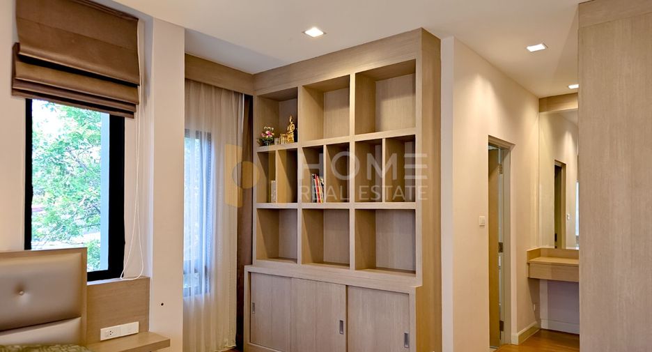 For sale 4 bedrooms house in Bang Khen, Bangkok