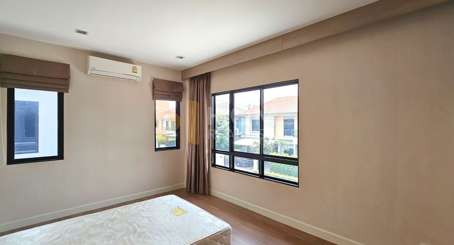For sale 4 bedrooms house in Bang Khen, Bangkok