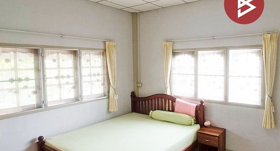 For sale 2 bedrooms house in Khao Yoi, Phetchaburi