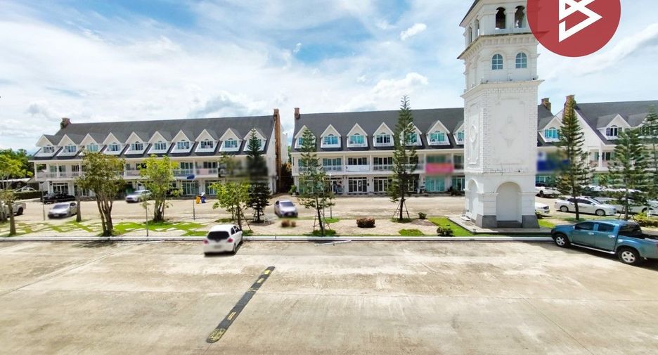 For sale 3 bedrooms townhouse in Mueang Nakhon Si Thammarat, Nakhon Si Thammarat