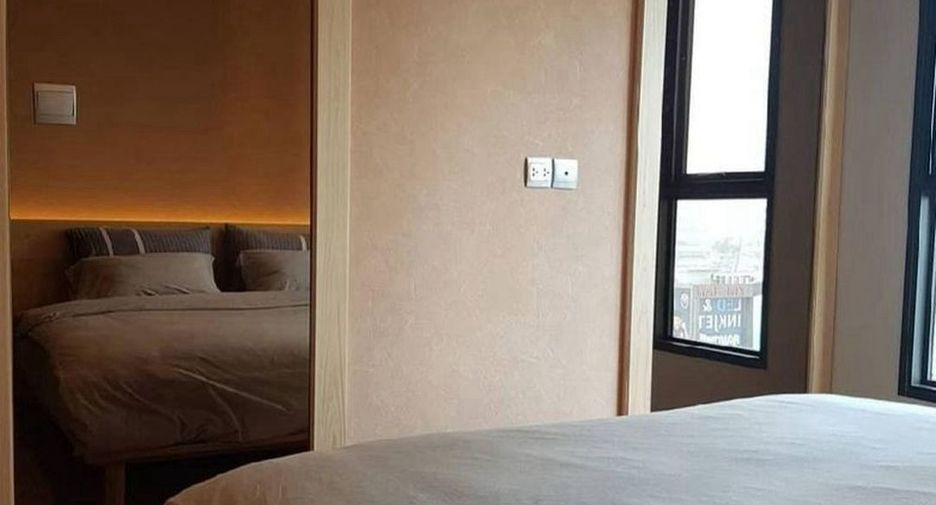 For sale 2 bedrooms condo in Huai Khwang, Bangkok